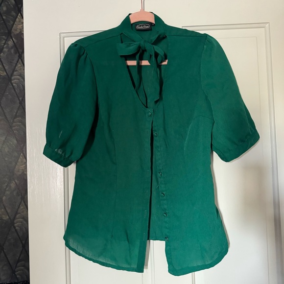 VooDoo Vixen Green Tie Front Button Top - Picture 3 of 7